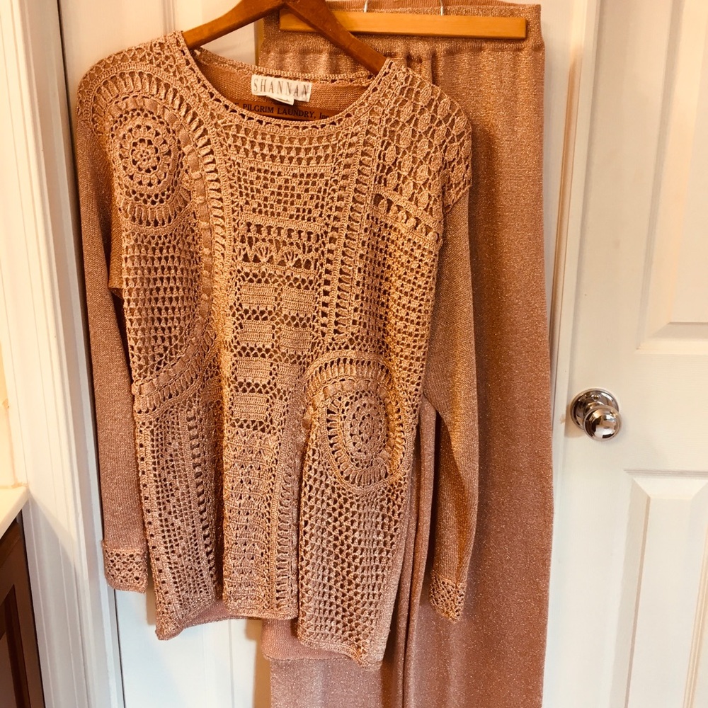 SHANNAN Brand Rose Gold Knit Pant Suit- size Small